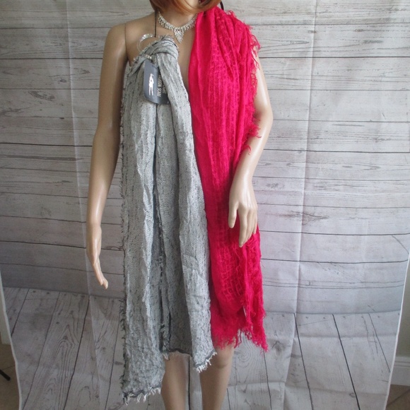 NWT - 2 scarves/shawls made by Apt. 9 /D&Y - Picture 2 of 3